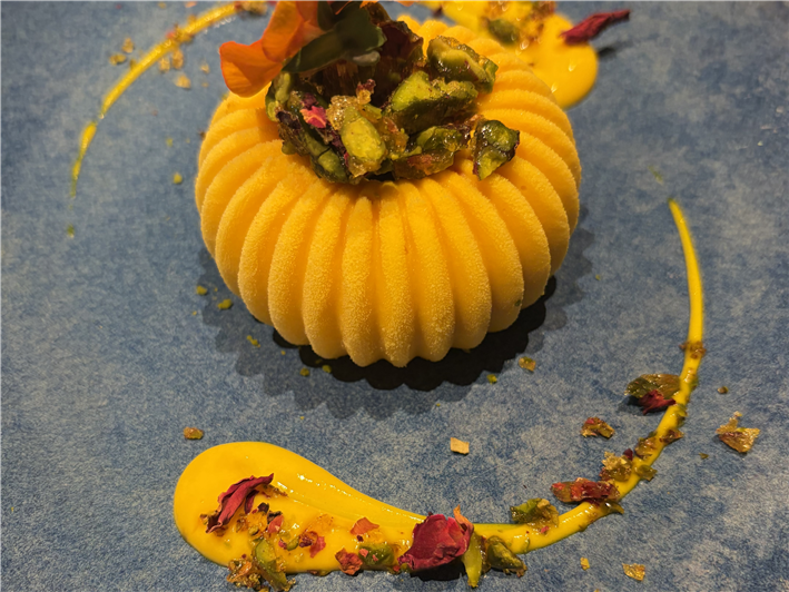 kulfi with saffron and pistachio